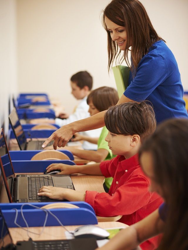 Como alunos podem usar IA para melhorar o estudo; simulados e mais